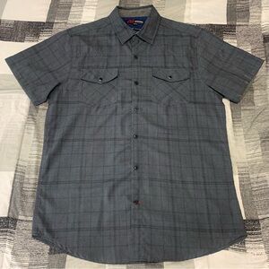 Adventure Bound Grey Plaid Short Sleeve Button-Up Shirt (M)